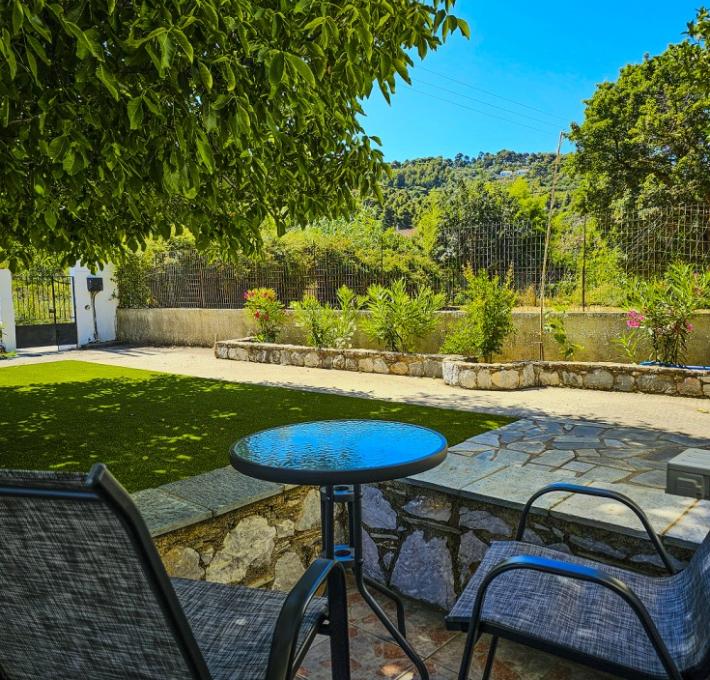 About - Floréa Skopelos