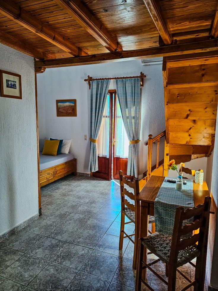 Bright Studio with Modern Bathroom & Terrace