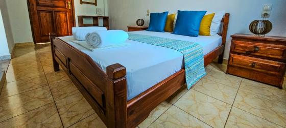 Spacious Loft Apartment with Private Balcony