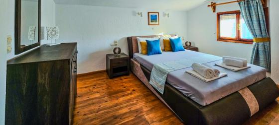 Bright Studio with Modern Bathroom & Terrace