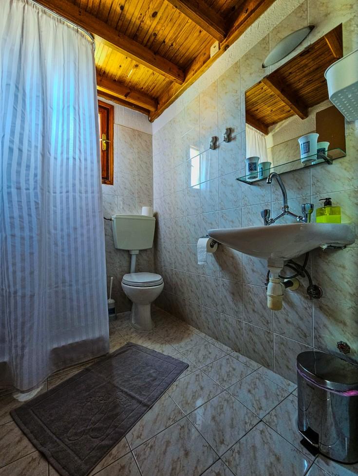 Spacious Loft Apartment with Private Balcony